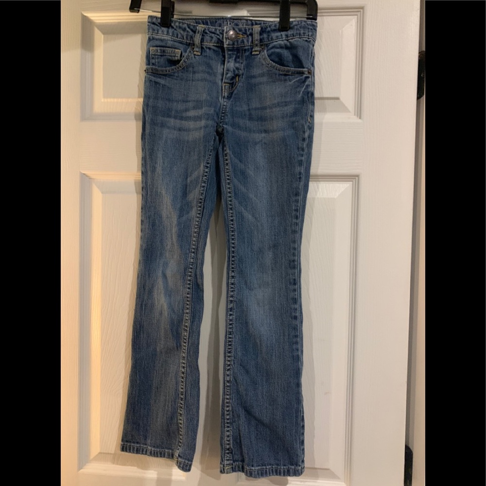 Girls size 10 jeans in great condition!